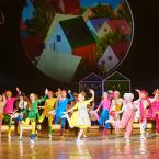 Фото из спектакля DREAMER AND HIS FRIENDS