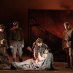 Фото из спектакля LOVE IN WAR