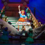 Фото из спектакля THE FLYING SHIP