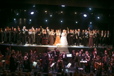 "Parade of Stars at the Opera" 